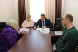 Сергей Сретинский и Екатерина Долгасова провели прием населения